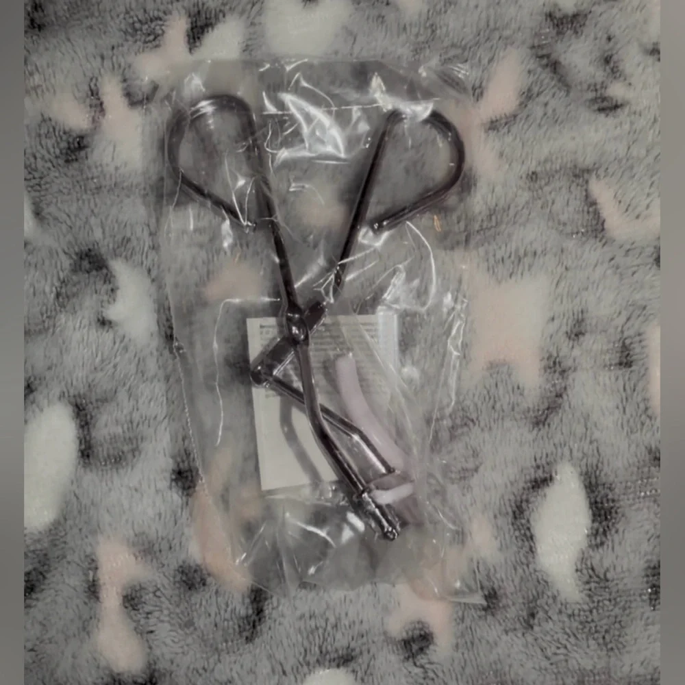 Tartelette Lash Curler NWT - 👀